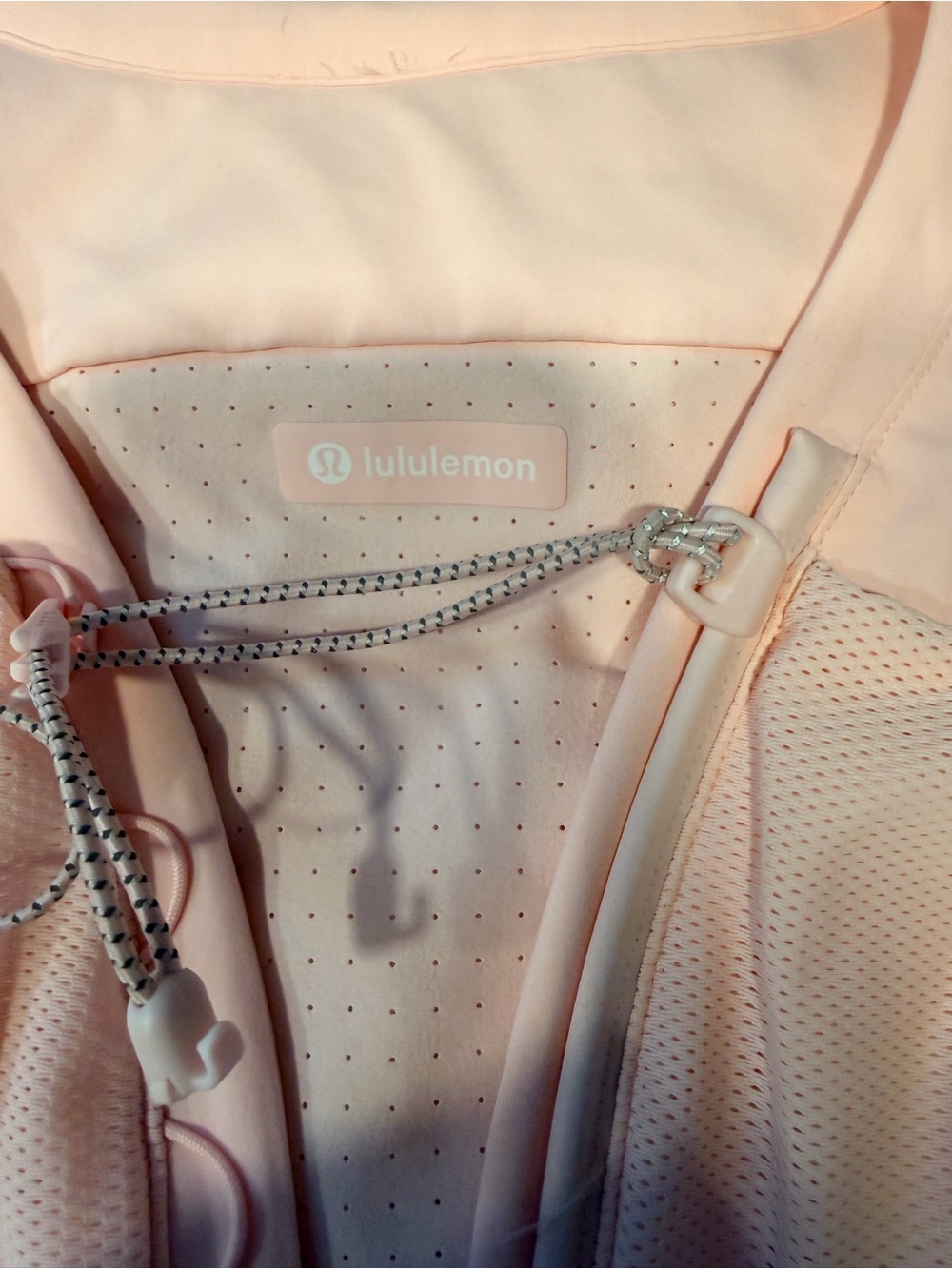 lululemon pink running vest LG/XLG - Picture 6 of 6